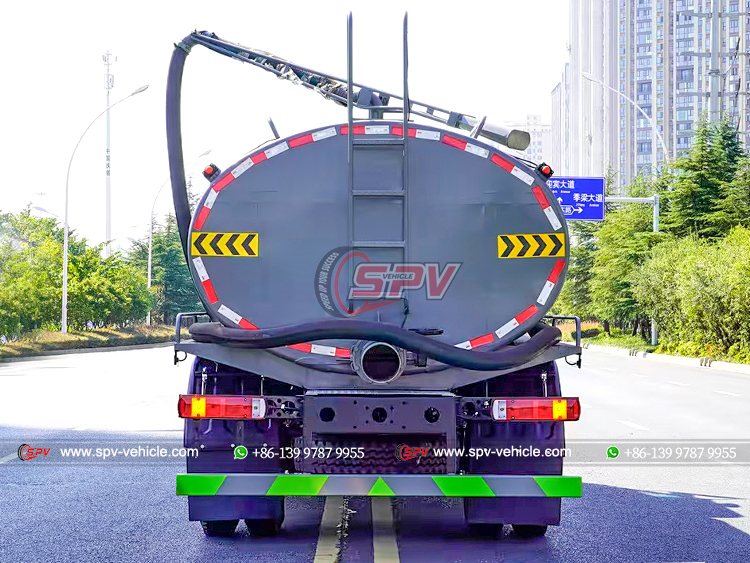 FOTON Cesspool Disposal Truck - Rear Side